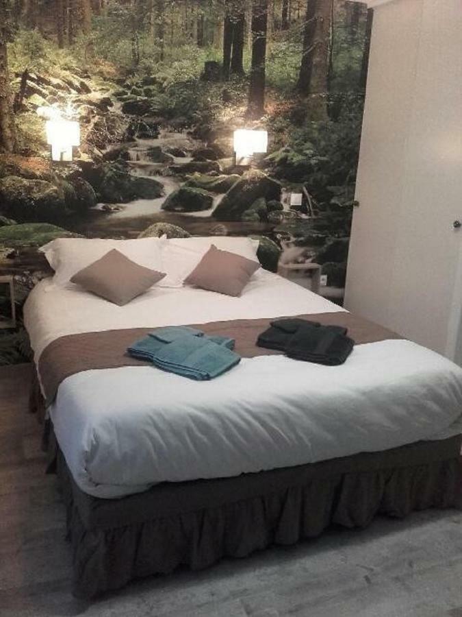 Aux Genets De Josephine Apartment Fournols Ngoại thất bức ảnh